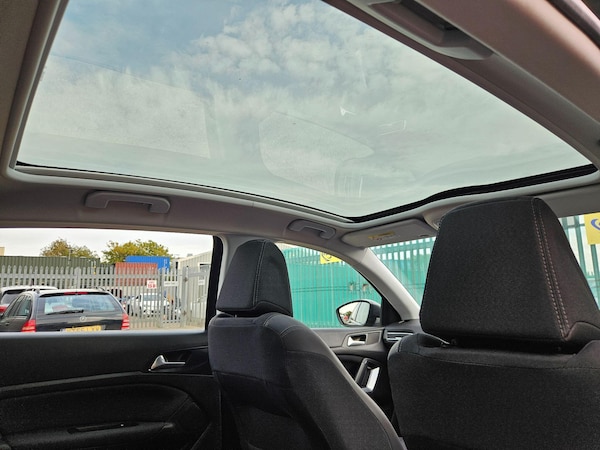 Used Peugeot 308 2018 for sale - 76152896: Photo 21