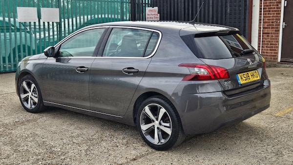 Used Peugeot 308 2018 for sale - 76152896: Photo 4