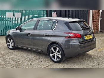 Used Peugeot 308 2018 for sale - 76152896: Photo 4