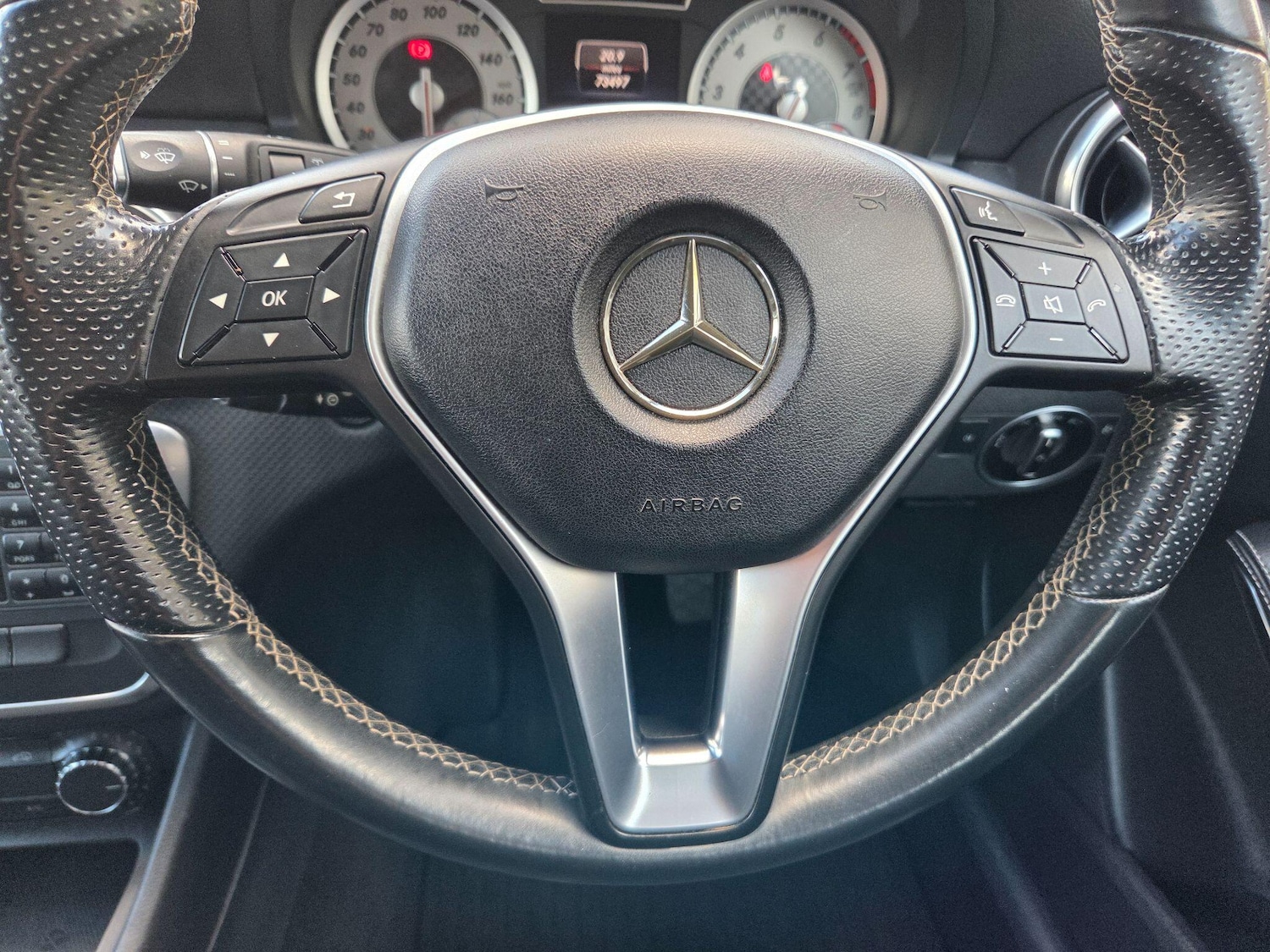 Used Mercedes-Benz A-Class 2013 for sale - 77343899: Photo 24