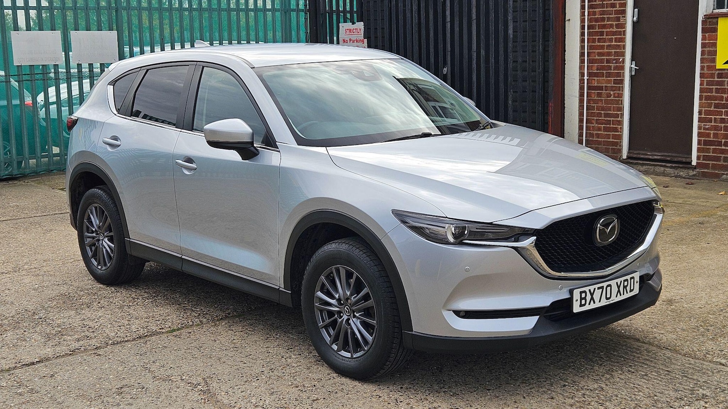 Used Mazda CX-5 2020 for sale - 77114135: Photo 2