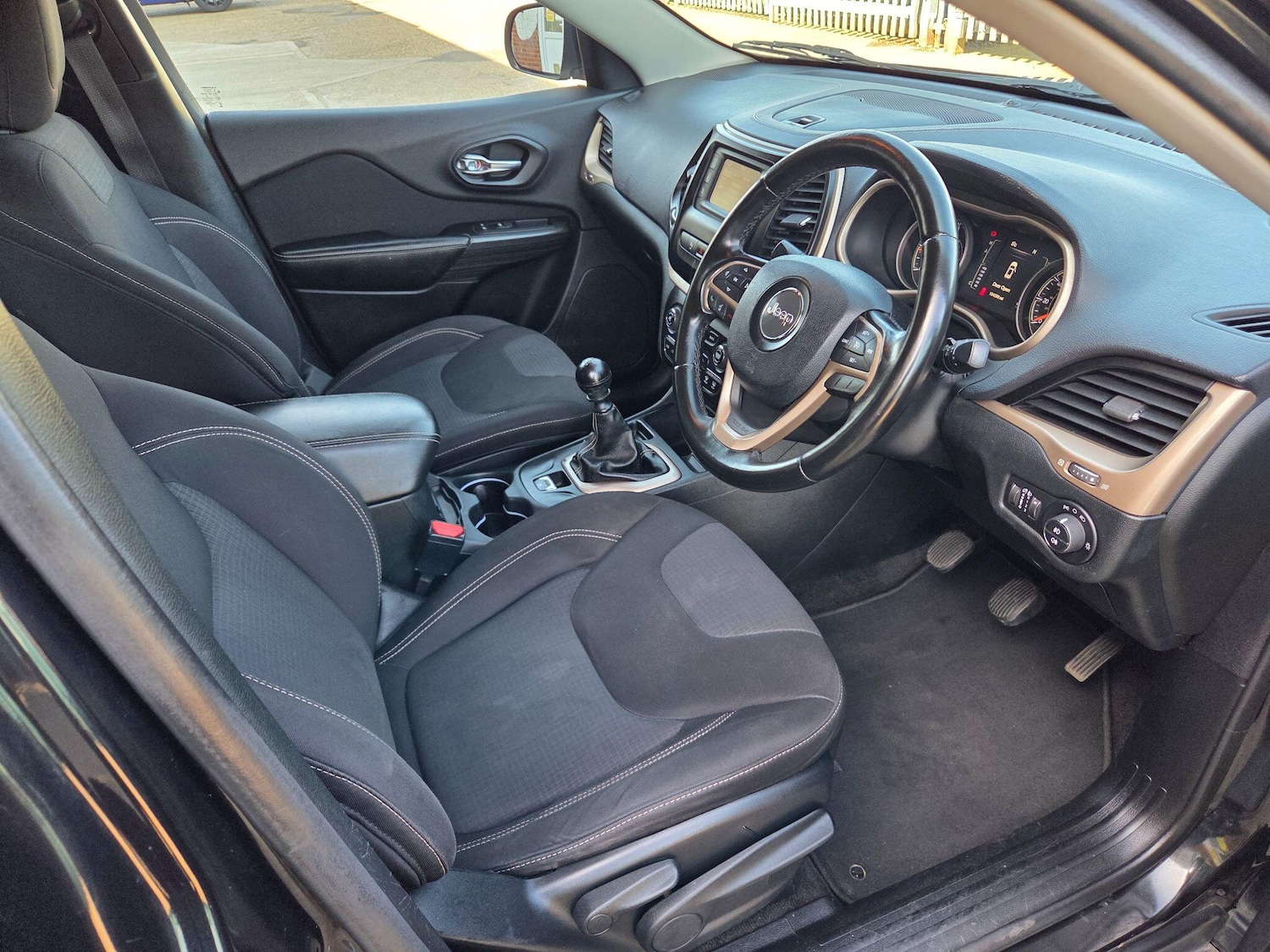 Used Jeep Cherokee 2016 for sale - 78086127: Photo 16