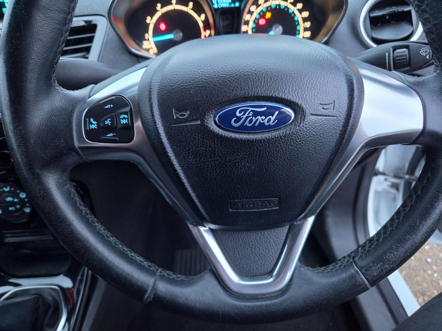 Used Ford Fiesta 2015 for sale - 77203449: Photo 21