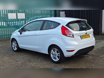 Used Ford Fiesta 2015 for sale - 77203449: Photo