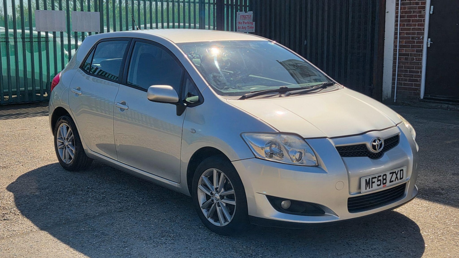 Used Toyota Auris for sale - 78185610: Photo 2