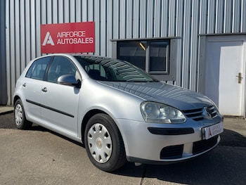 Volkswagen - Golf