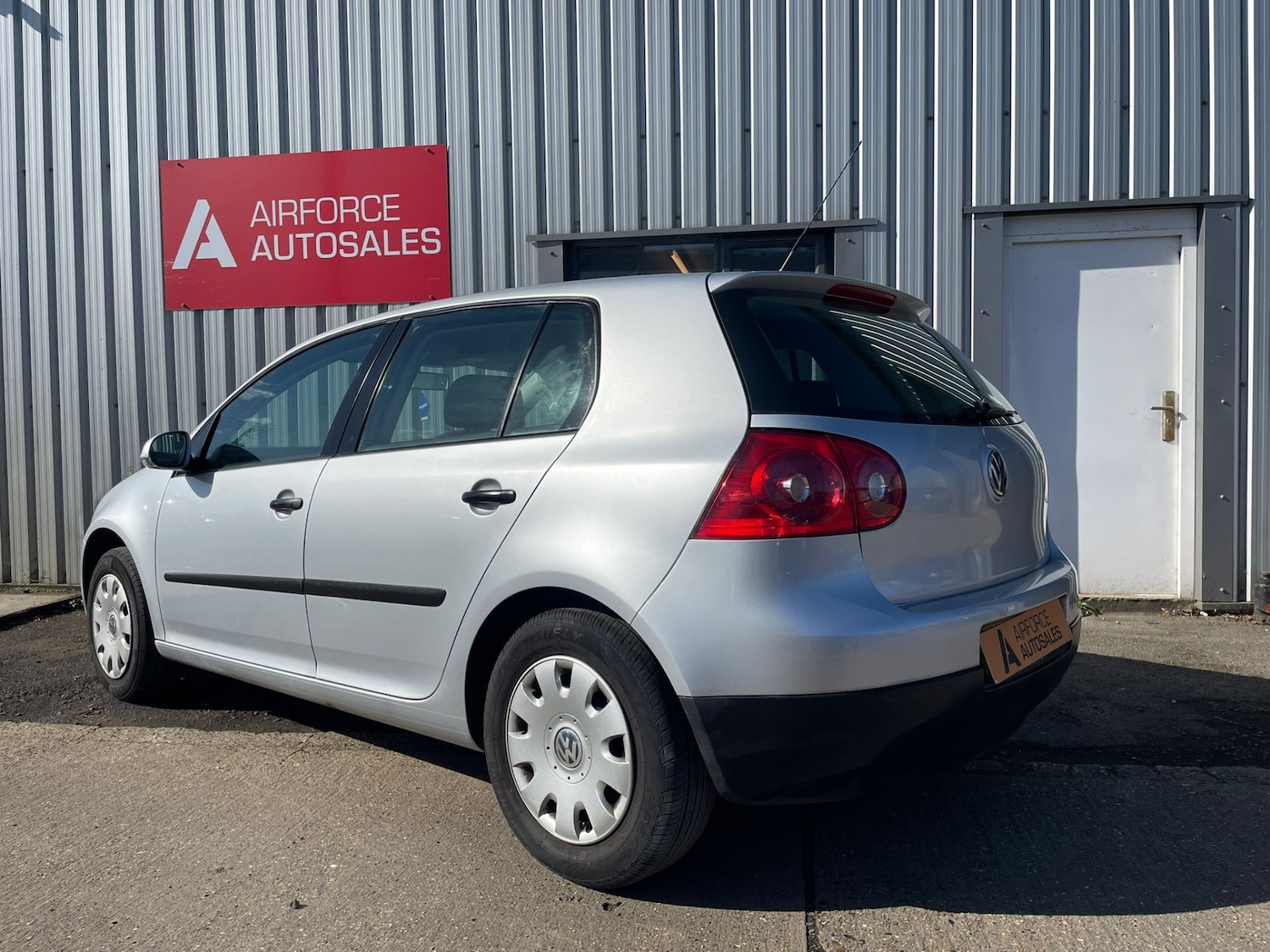 Used Volkswagen Golf 2006 for sale - 76159616: Photo 2