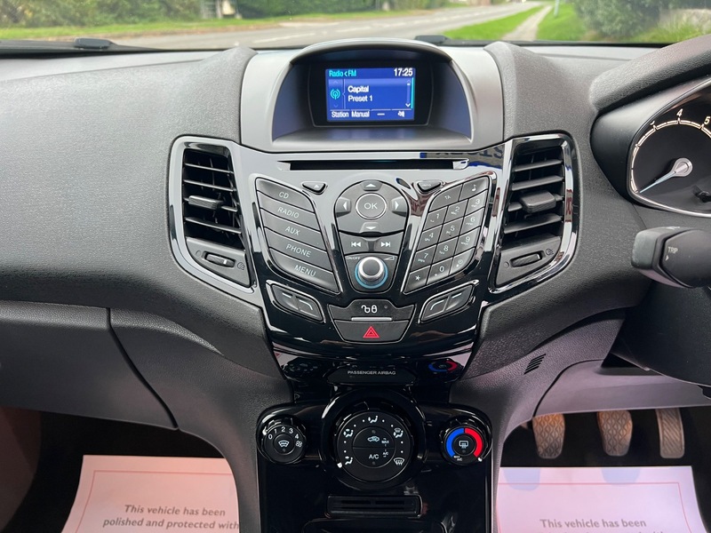 Used Ford Fiesta 2015 for sale - 76280582: Photo 17