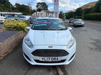 Used Ford Fiesta 2017 for sale - 79608378: Photo