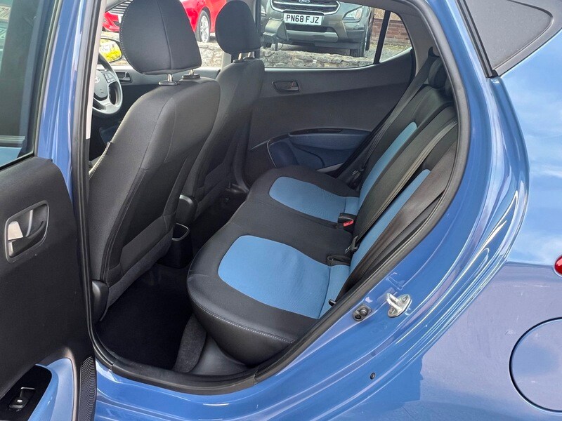 Used Hyundai i10 2017 for sale - 77968102: Photo 12