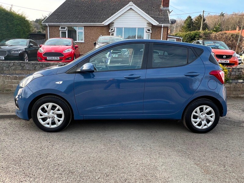 Used Hyundai i10 2017 for sale - 77968102: Photo 5