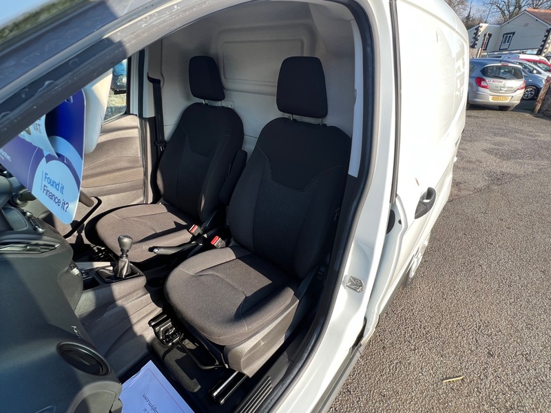 Used Ford Transit Courier 2019 for sale - 77558395: Photo 18