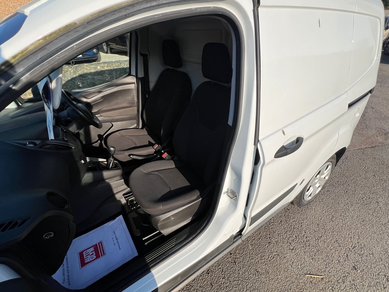 Used Ford Transit Courier 2019 for sale - 77558395: Photo 24