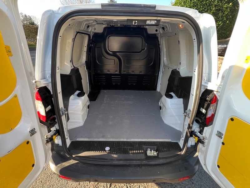 Used Ford Transit Courier 2019 for sale - 77558395: Photo 30