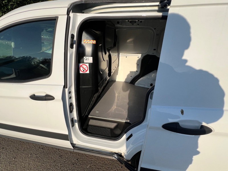 Used Ford Transit Courier 2019 for sale - 77558395: Photo 32