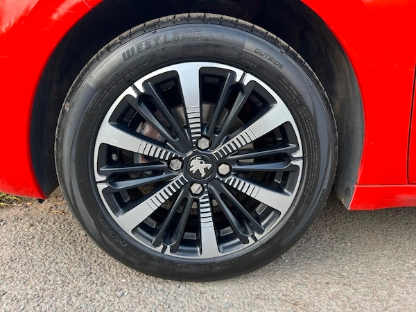 Used Peugeot 208 2018 for sale - 76245629: Photo 15