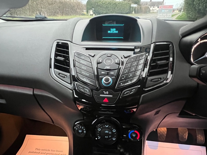 Used Ford Fiesta 2015 for sale - 77668112: Photo 16