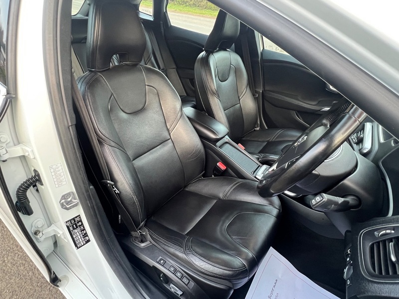 Used Volvo V40 2017 for sale - 77981723: Photo 12