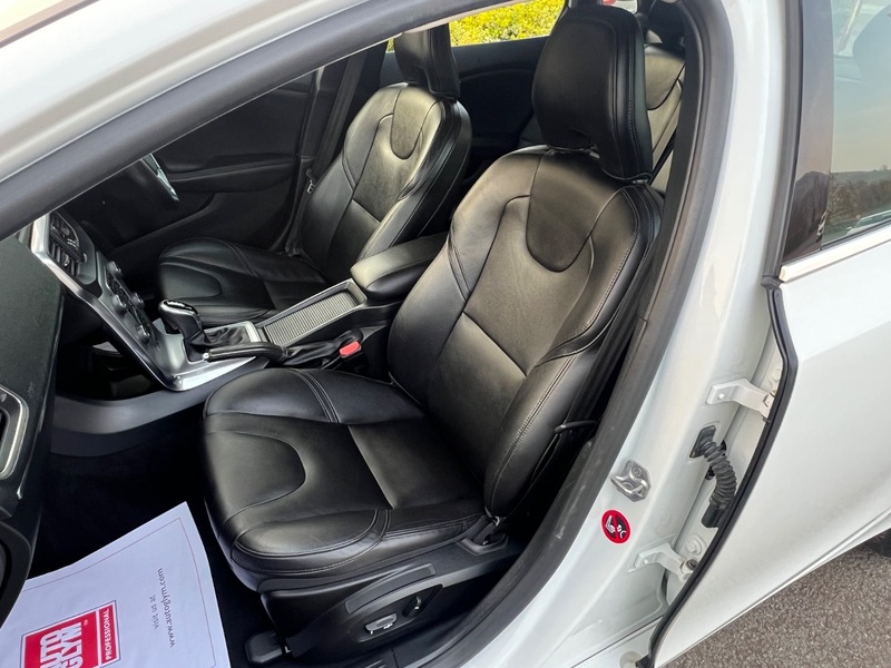 Used Volvo V40 2017 for sale - 77981723: Photo 14