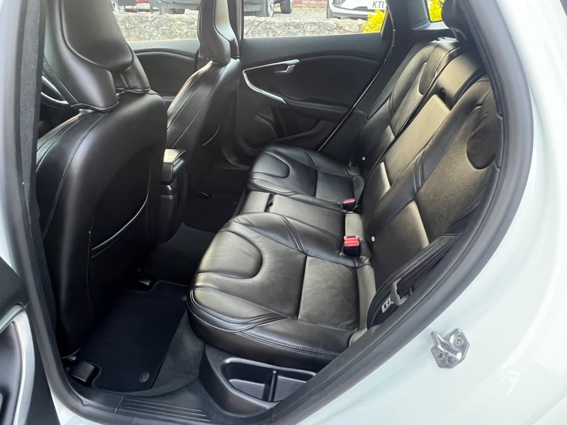 Used Volvo V40 2017 for sale - 77981723: Photo 16