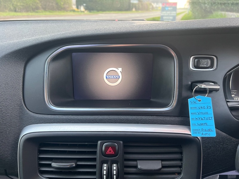 Used Volvo V40 2017 for sale - 77981723: Photo 24