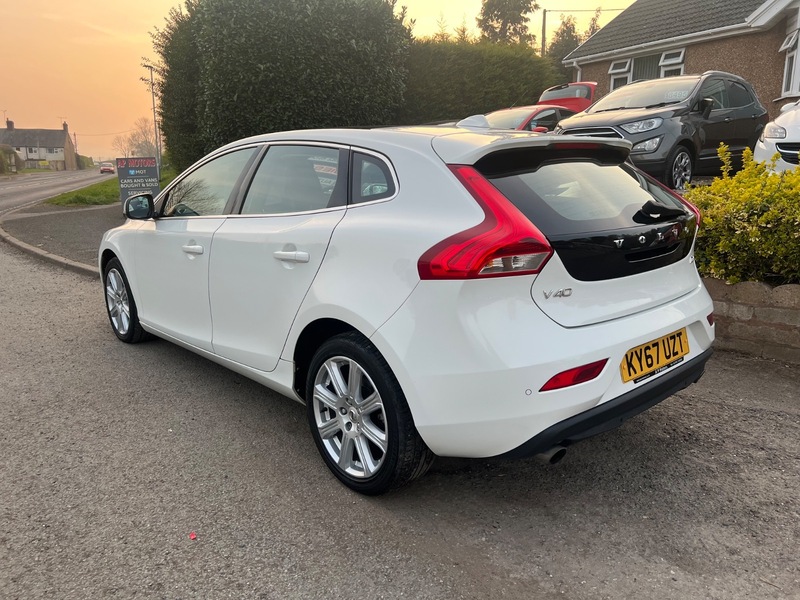 Used Volvo V40 2017 for sale - 77981723: Photo 4