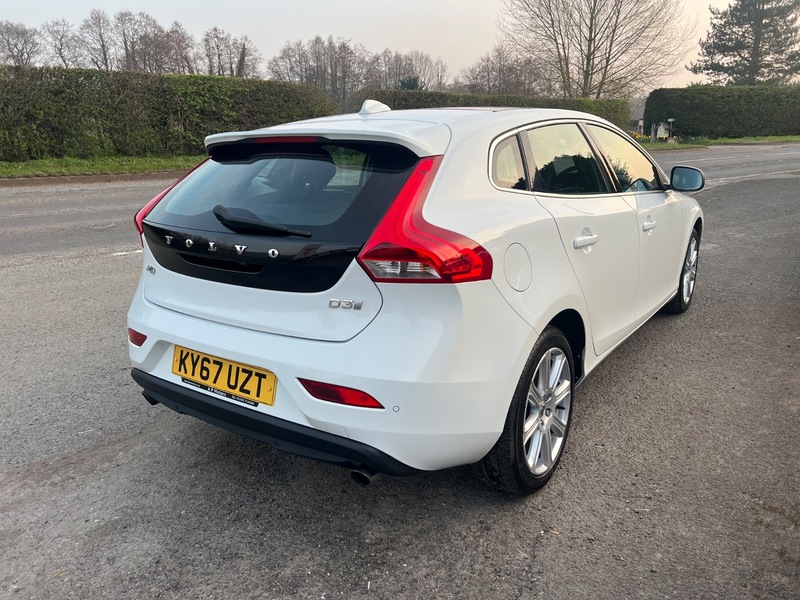 Used Volvo V40 2017 for sale - 77981723: Photo 5