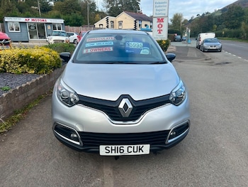 Used Renault Captur 2016 for sale - 76256925: Photo 2