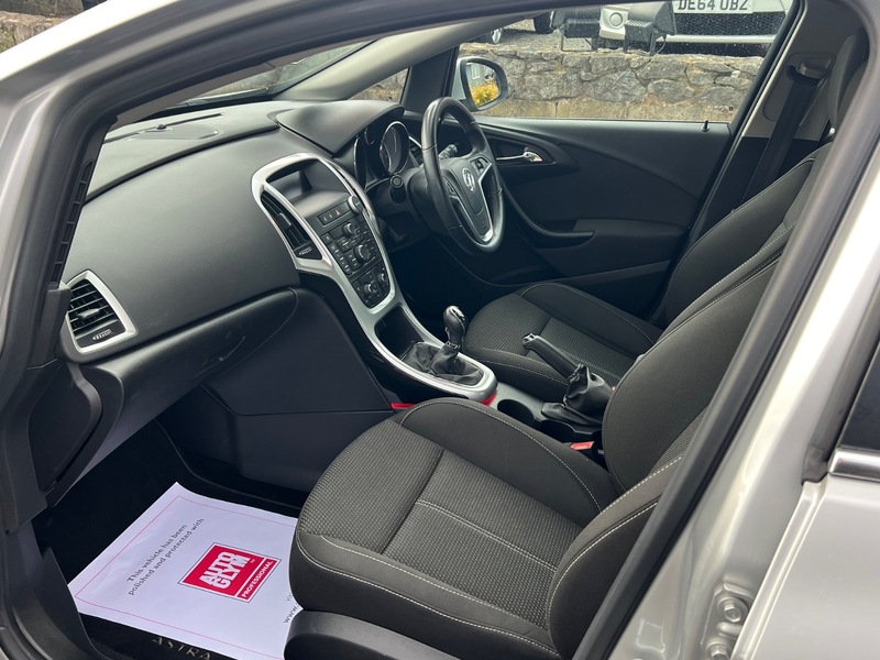 Used Vauxhall Astra 2015 for sale - 77328838: Photo 12
