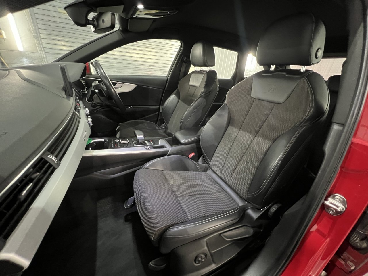 Used Audi A4 Avant 2017 for sale - 77760873: Photo 12