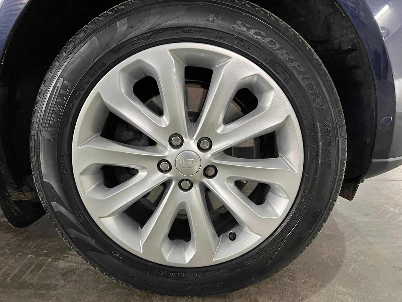 Used Land Rover Range Rover 2014 for sale - 77760872: Photo 11