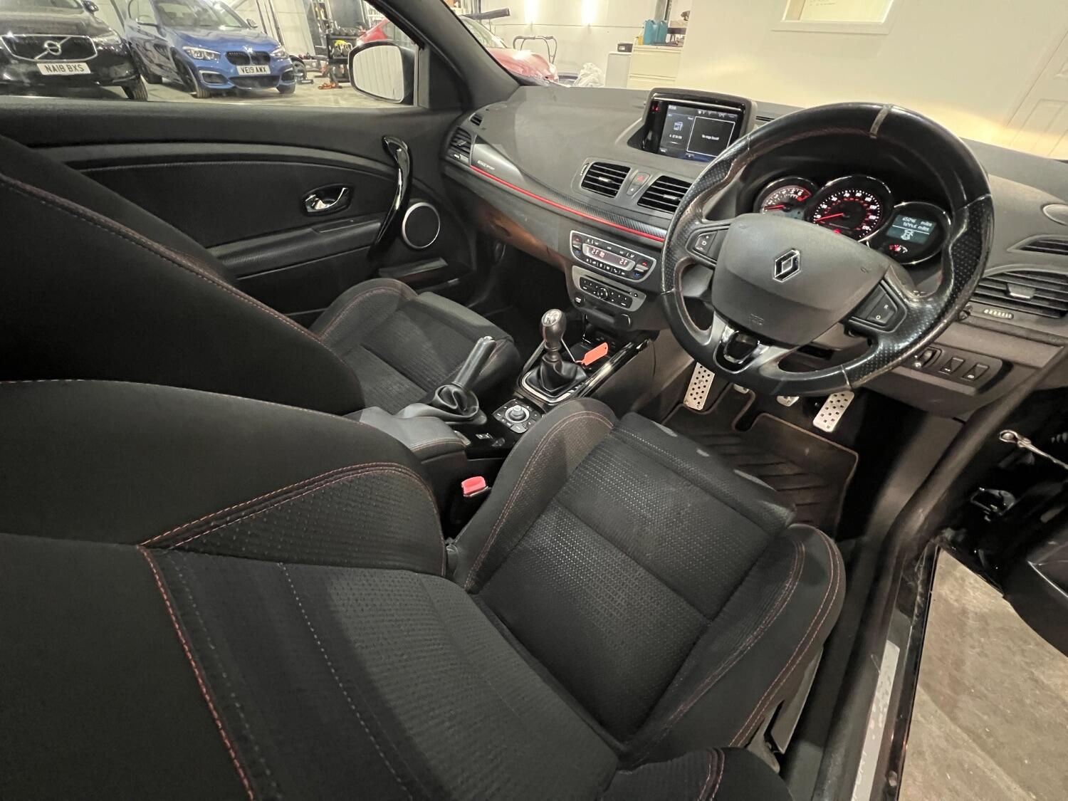Used Renault Megane 2015 for sale - 76358021: Photo 10