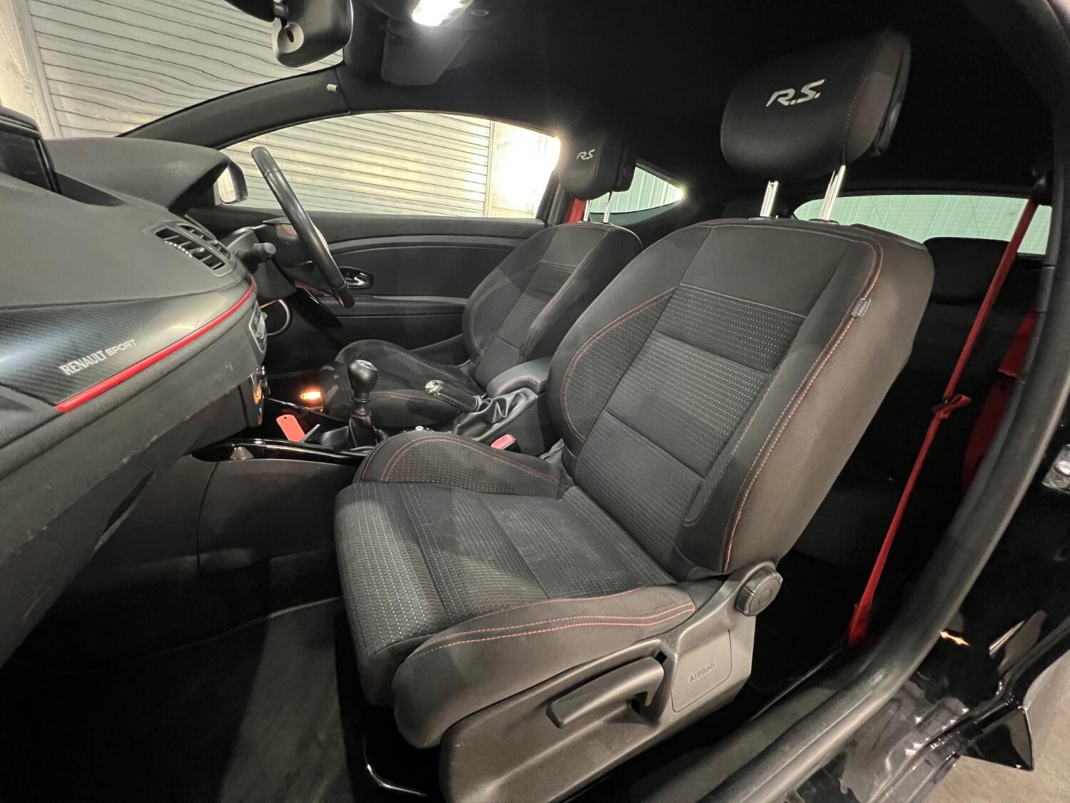Used Renault Megane 2015 for sale - 76358021: Photo 11
