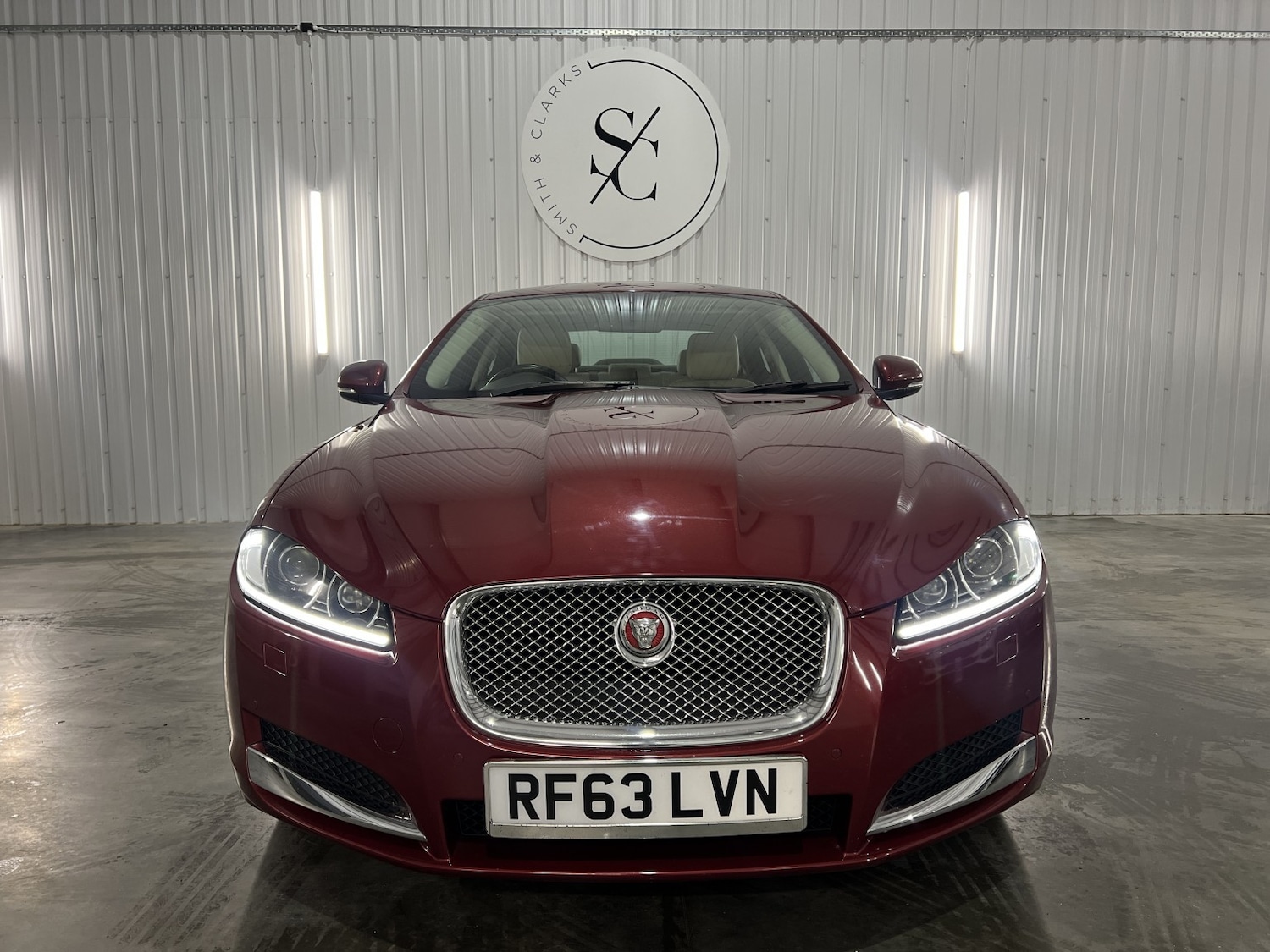 Used Jaguar XF 2013 for sale - 76884891: Photo 6