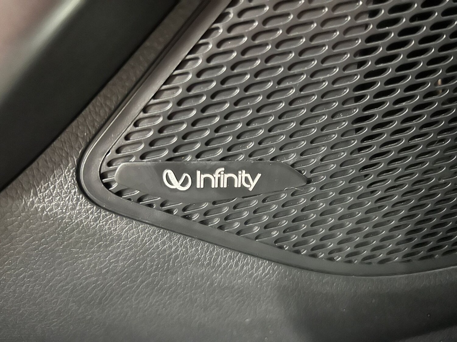 Used Hyundai Santa Fe 2016 for sale - 77465806: Photo 17