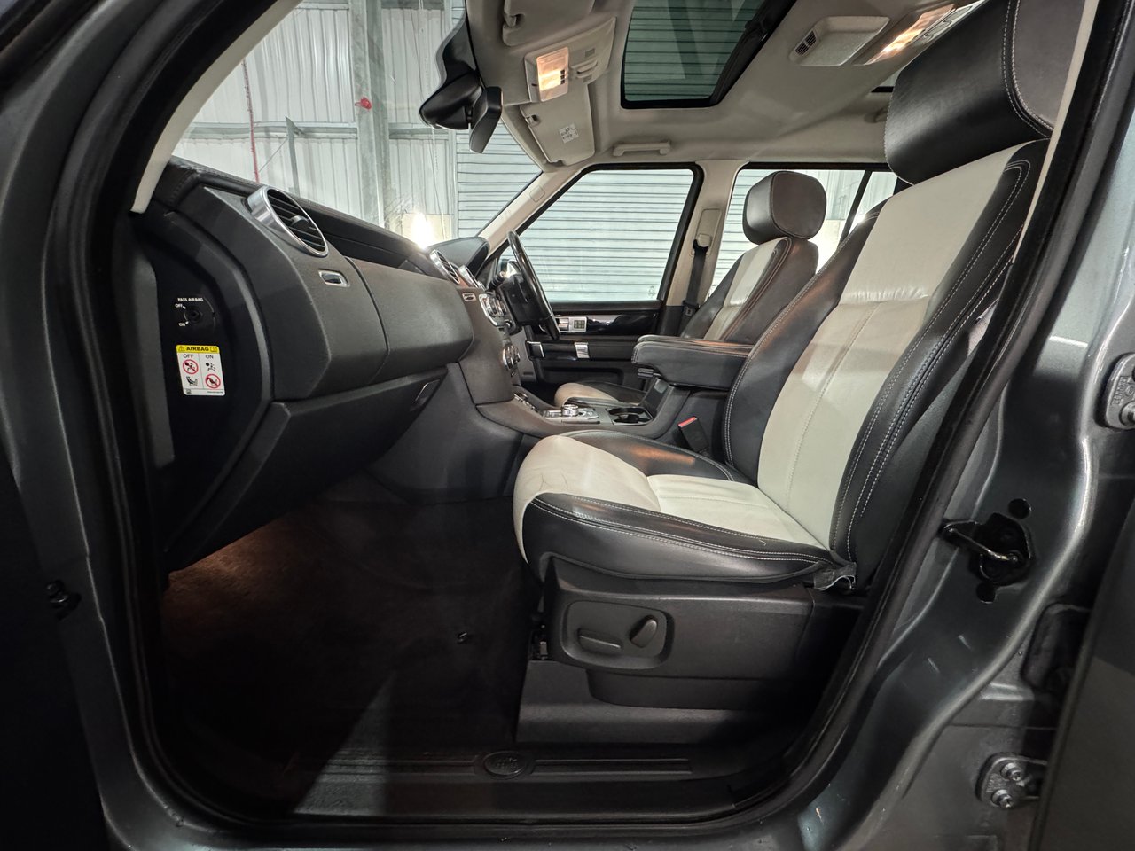 Used Land Rover Discovery 2015 for sale - 77760868: Photo 11