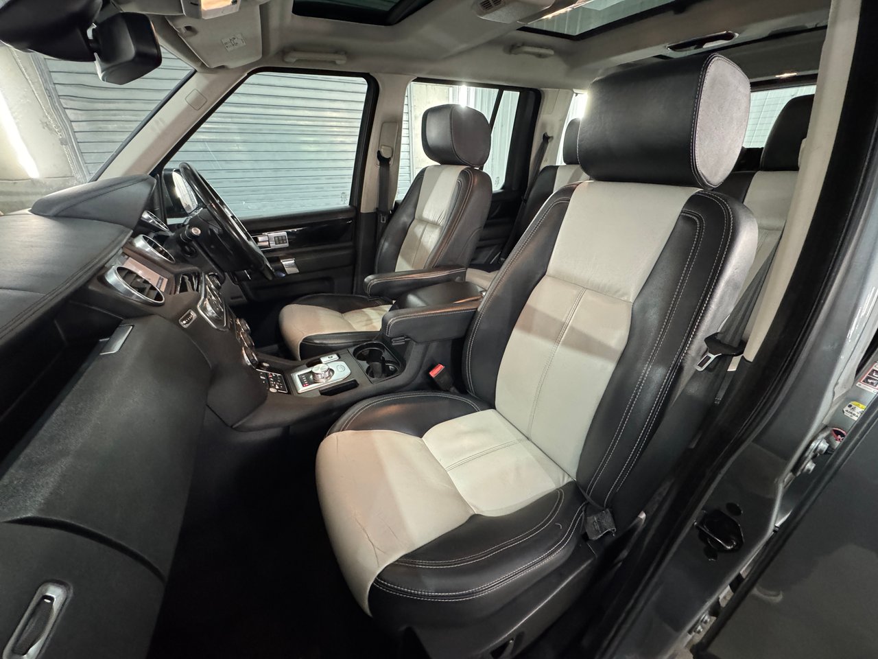 Used Land Rover Discovery 2015 for sale - 77760868: Photo 12