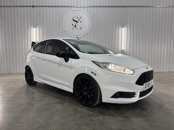 Used Ford Fiesta 2015 for sale - 78909601: Photo