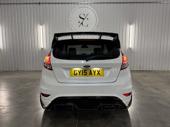 Used Ford Fiesta 2015 for sale - 78909601: Photo