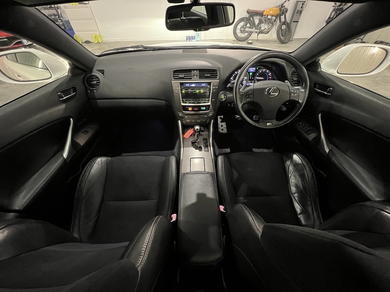 Used Lexus IS 2011 for sale - 77159275: Photo 12