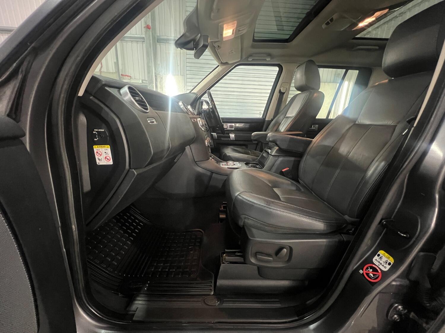 Used Land Rover Discovery 4 2015 for sale - 76358174: Photo 11