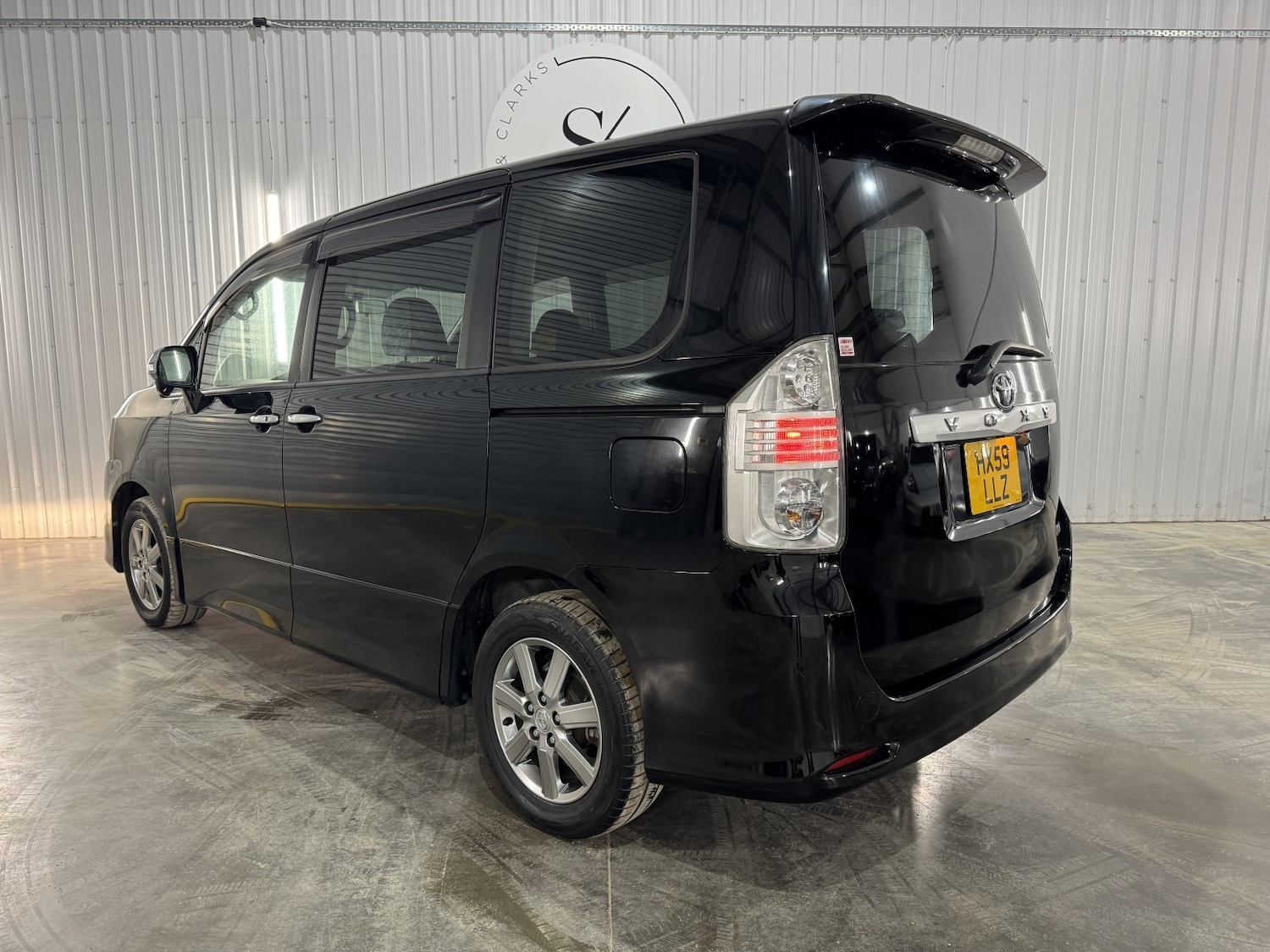 Used Toyota Voxy 2025 for sale - 77965552: Photo 4