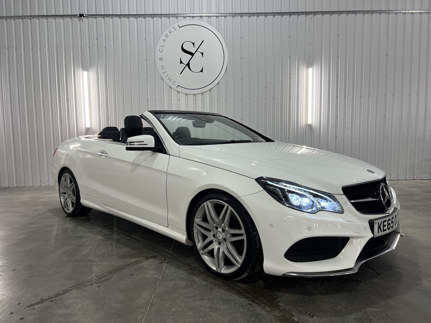 Used Mercedes-Benz E Class 2016 for sale - 76713082: Photo 1