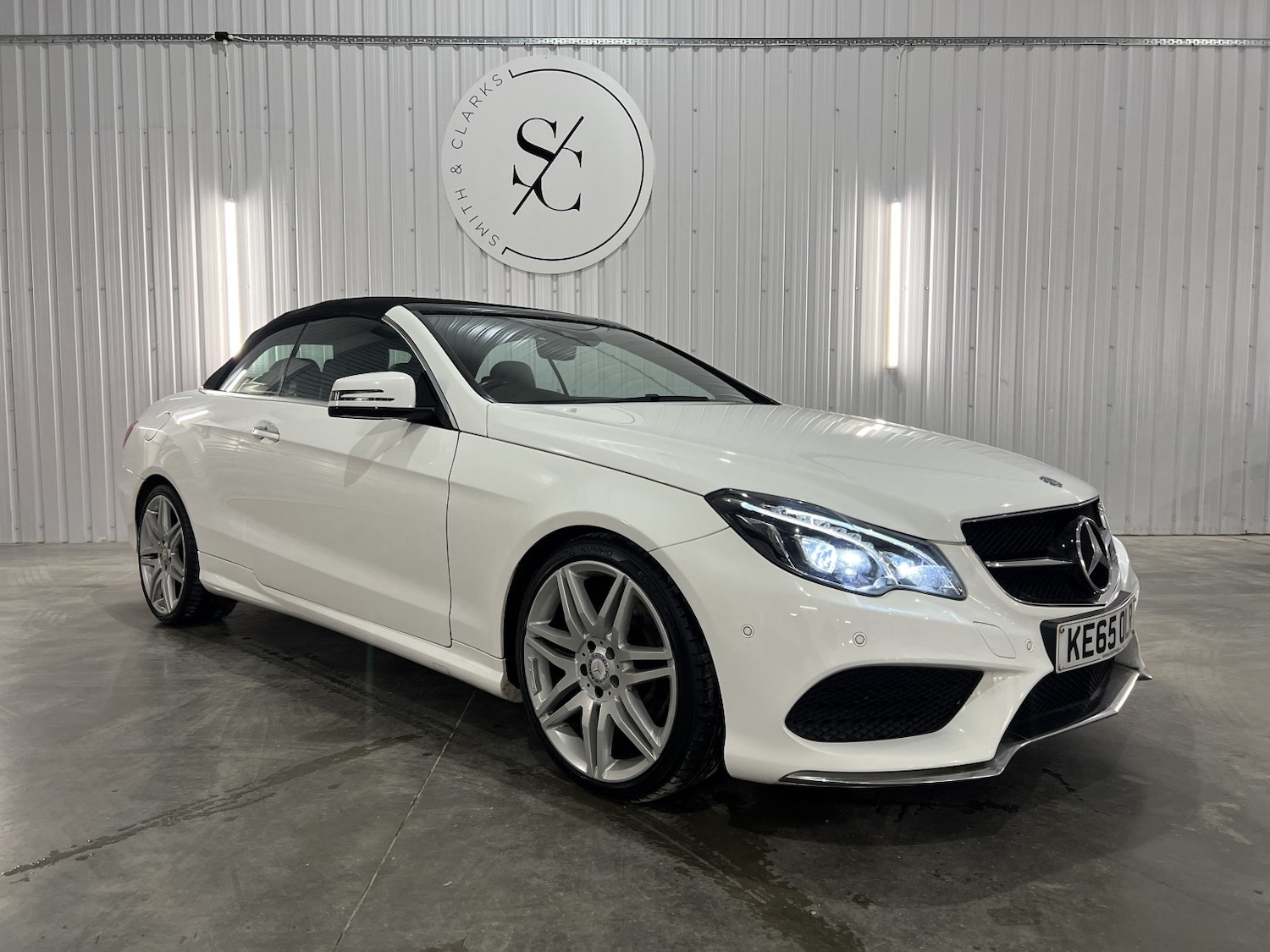Used Mercedes-Benz E Class 2016 for sale - 76713082: Photo 2