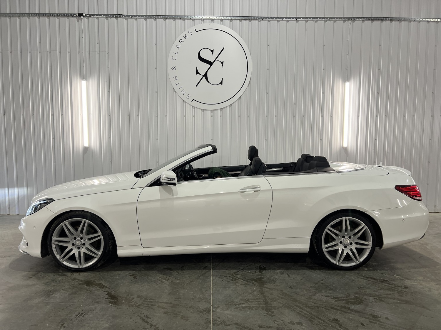 Used Mercedes-Benz E Class 2016 for sale - 76713082: Photo 6