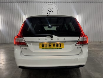 Used Volvo V70 2024 for sale - 78571548: Photo