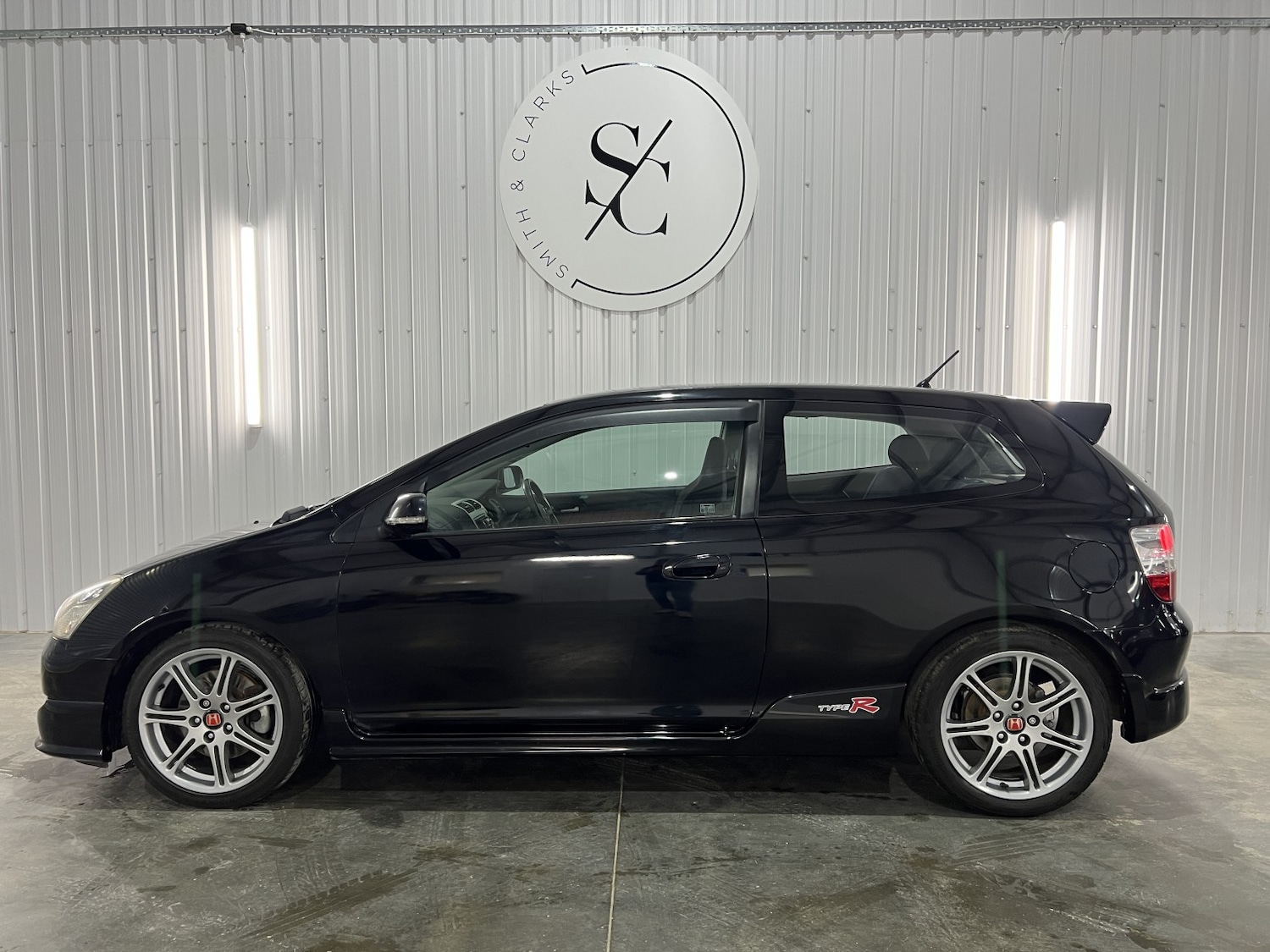 Used Honda Civic 2004 for sale - 77465677: Photo 5