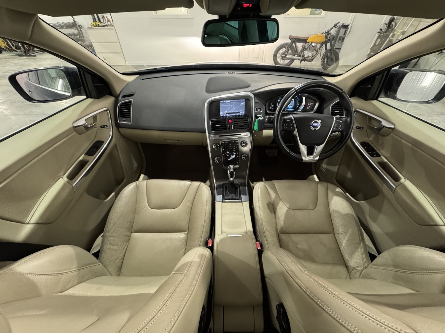 Used Volvo XC60 2013 for sale - 77979923: Photo 10