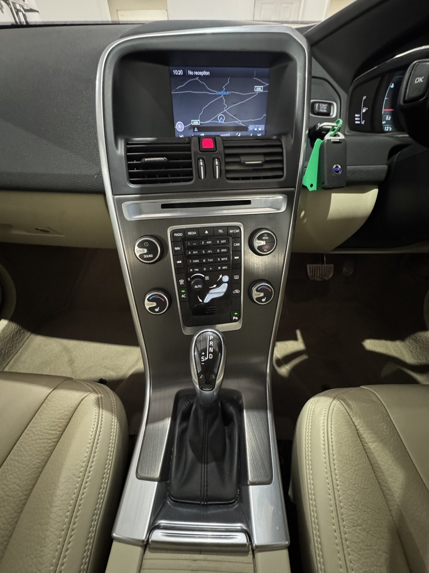 Used Volvo XC60 2013 for sale - 77979923: Photo 14