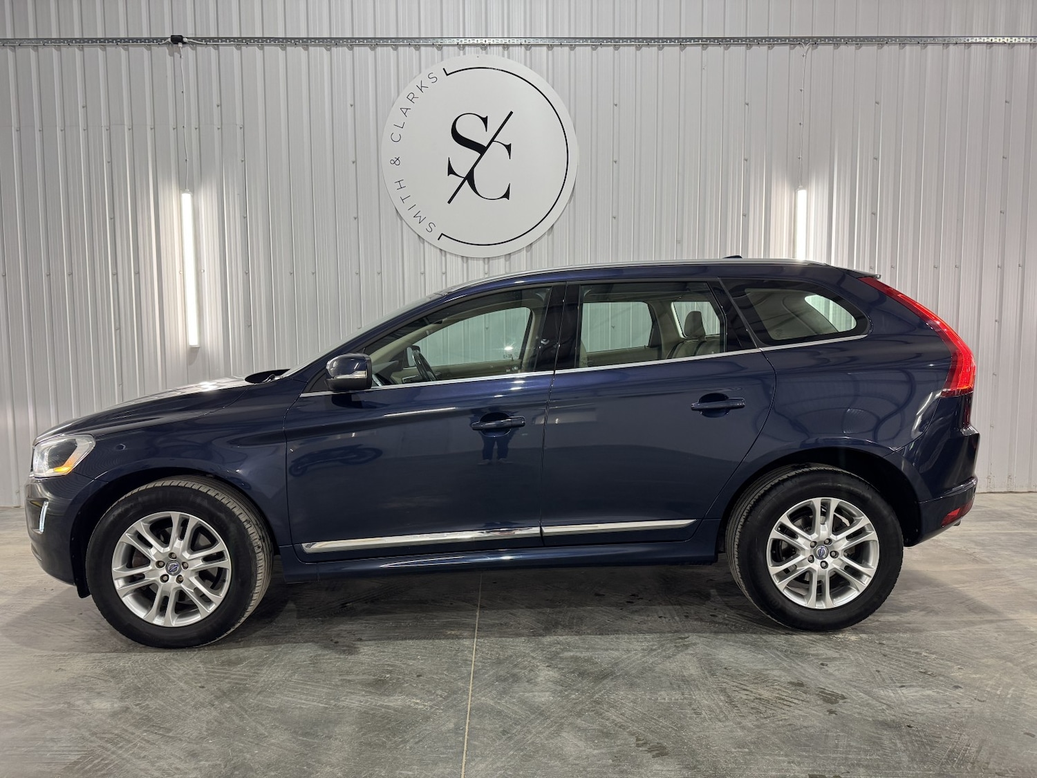 Used Volvo XC60 2013 for sale - 77979923: Photo 5